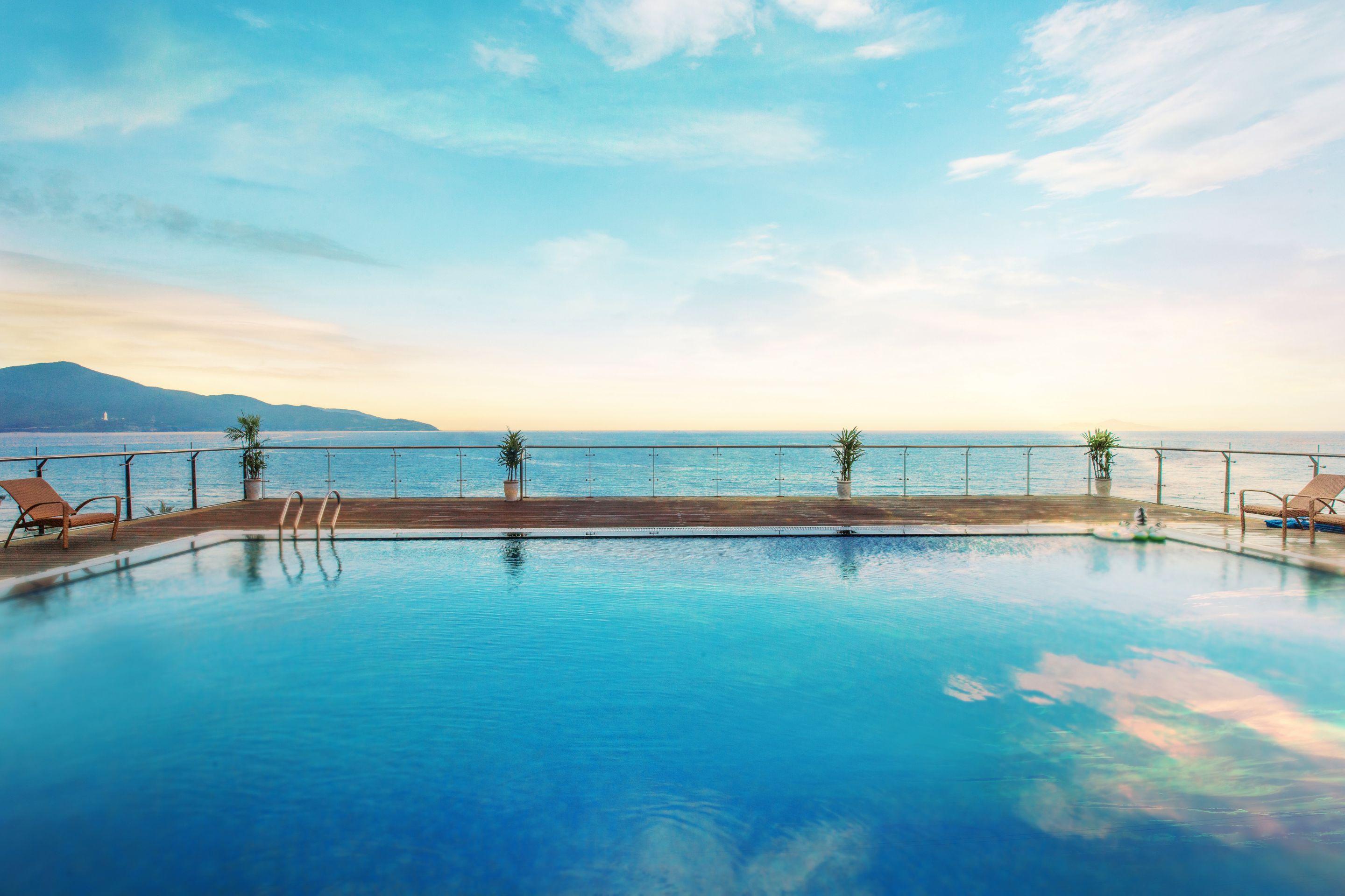 Serene Beach Hotel Danang Bagian luar foto