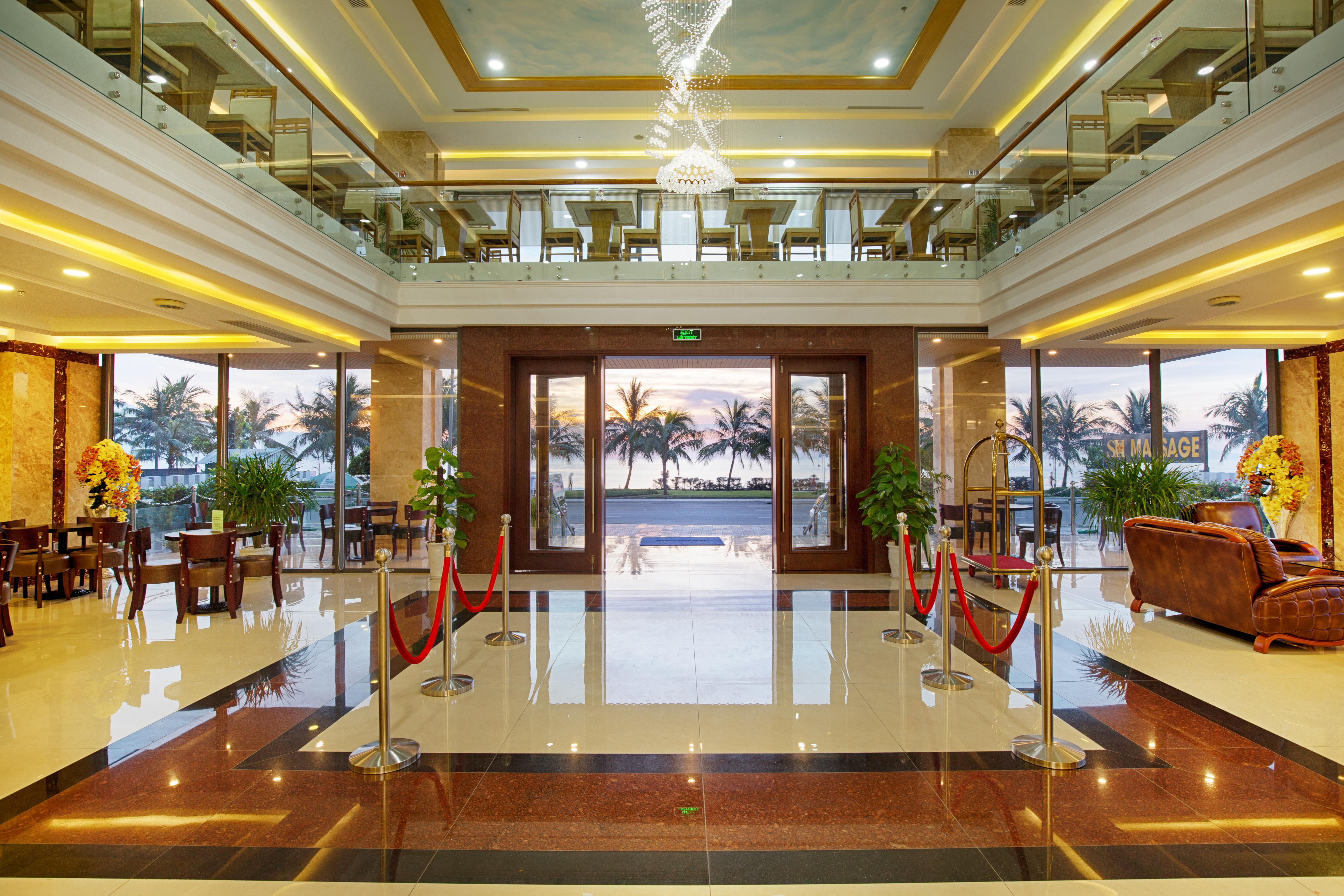Serene Beach Hotel Danang Bagian luar foto