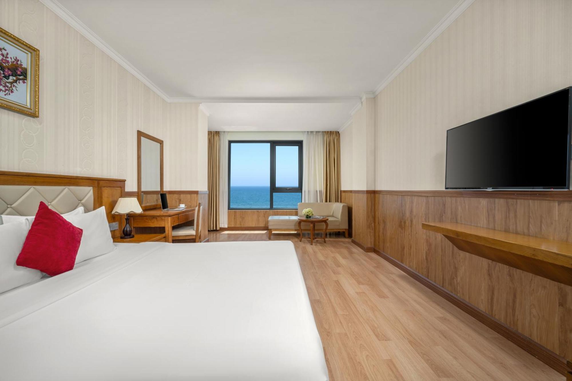 Serene Beach Hotel Danang Bagian luar foto