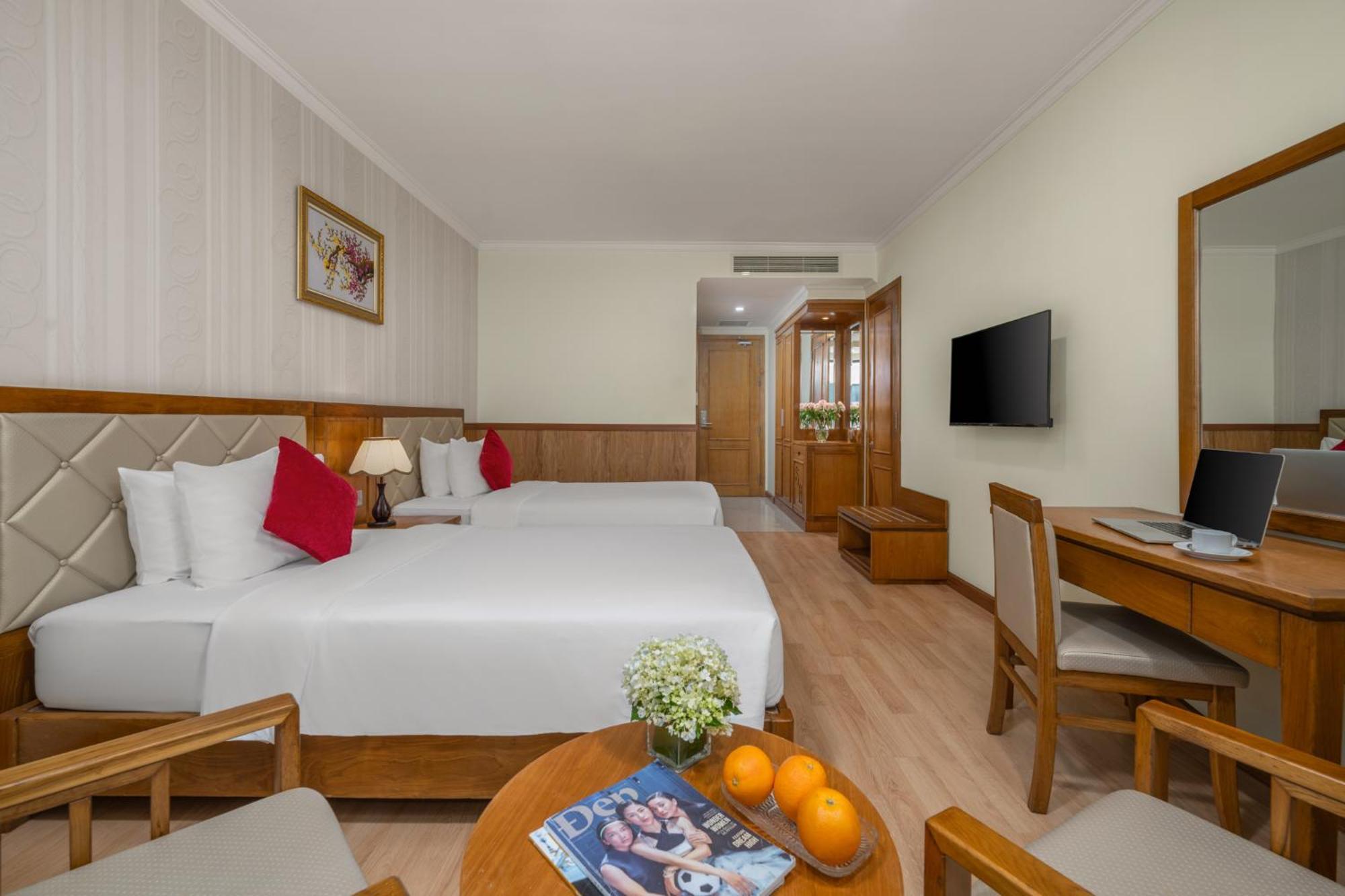 Serene Beach Hotel Danang Bagian luar foto